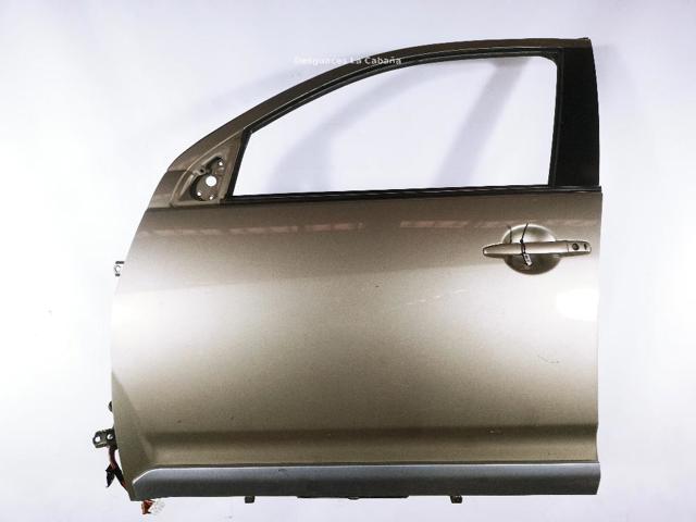 Porta dianteira esquerda 5700A871 MITSUBISHI