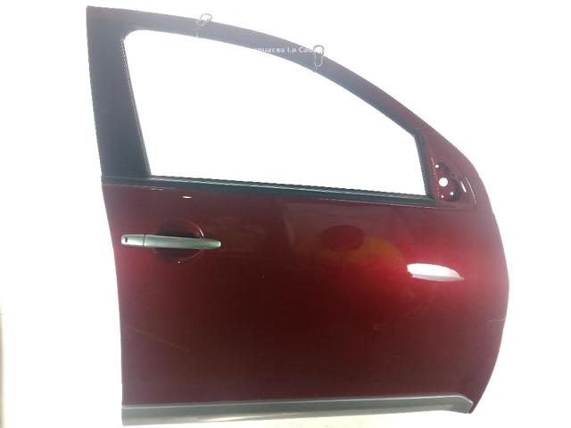 Porta dianteira direita 5700B398 MITSUBISHI