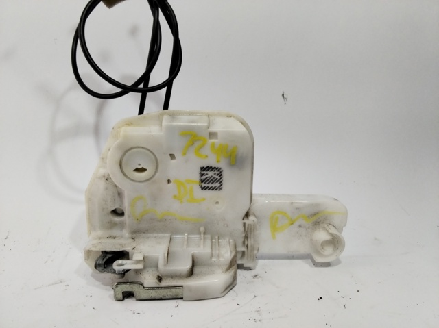 Fecho da porta dianteira esquerda 5715A589 MITSUBISHI