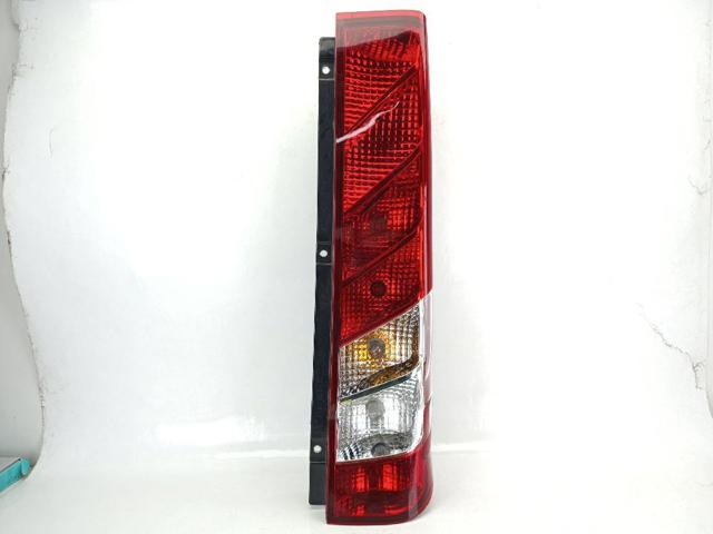 Lanterna traseira direita 5801523221 IVECO