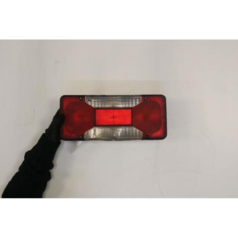 Lanterna traseira direita 5801631433 IVECO