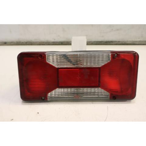 Lanterna traseira esquerda 5801631438 IVECO
