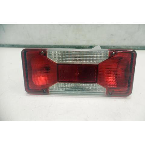 Lanterna traseira esquerda 5801631438 IVECO