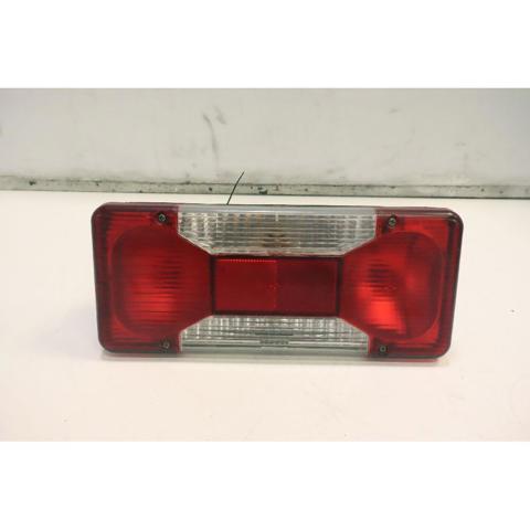 Lanterna traseira esquerda 5801631438 IVECO