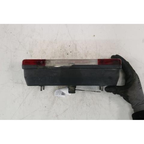 Lanterna traseira esquerda 5801631438 IVECO