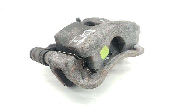 Suporte do freio dianteiro esquerdo 5811007500 HYUNDAI