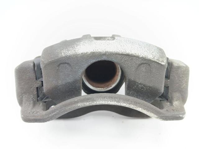 Suporte do freio dianteiro esquerdo 581101W050 HYUNDAI