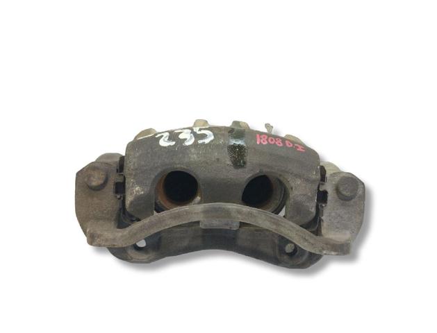 Suporte do freio dianteiro esquerdo 581103E600 HYUNDAI