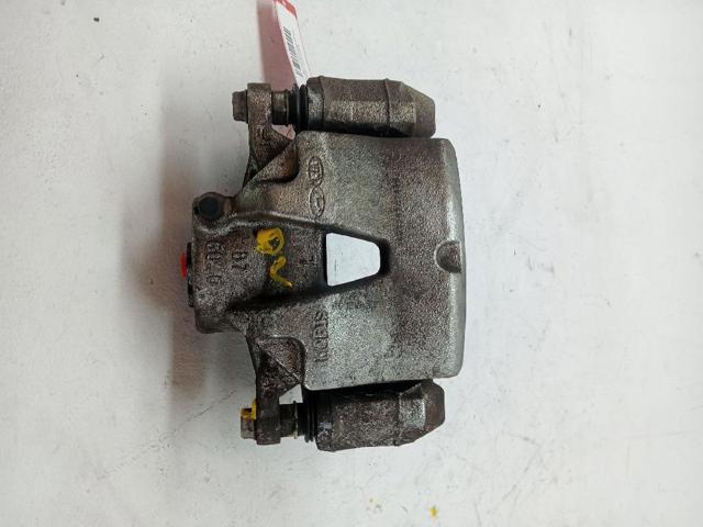 Suporte do freio dianteiro esquerdo 58110D7500 HYUNDAI