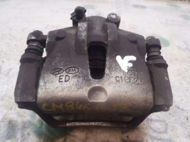 Suporte do freio dianteiro esquerdo 581801HA00 HYUNDAI