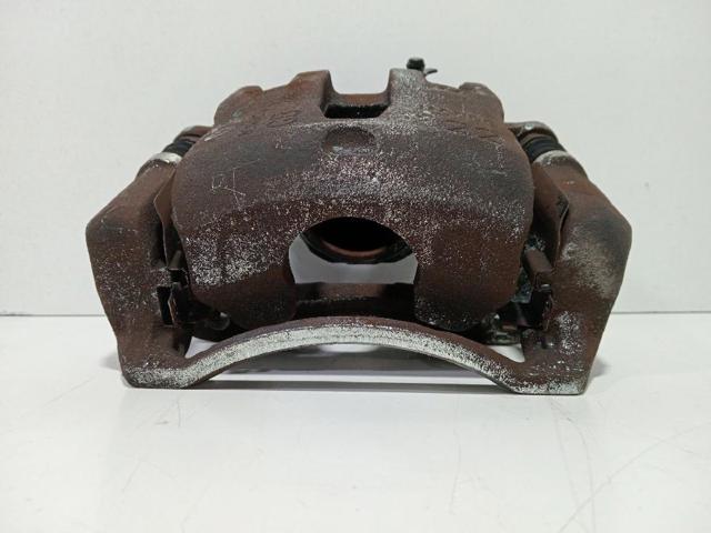 Suporte do freio dianteiro esquerdo 58180C8A00 HYUNDAI