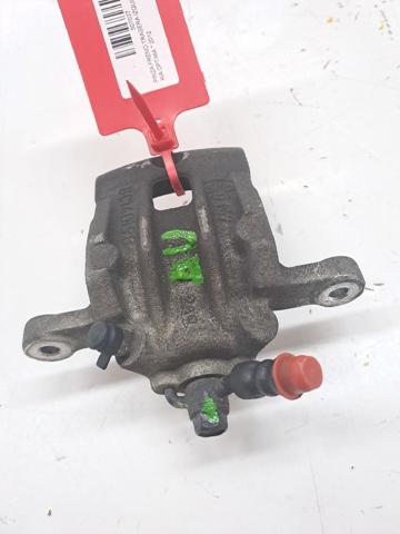 Suporte do freio traseiro esquerdo 582102T700 HYUNDAI