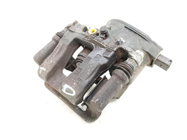 Suporte do freio traseiro direito 582303Z160 HYUNDAI