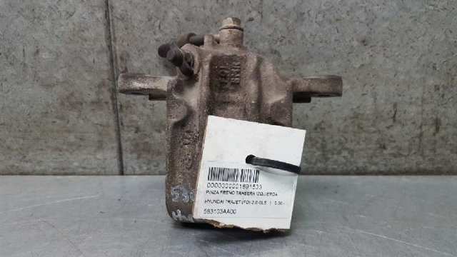 Suporte do freio traseiro esquerdo 583103AA00 HYUNDAI
