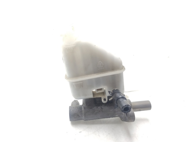 585102P800 Hyundai/Kia