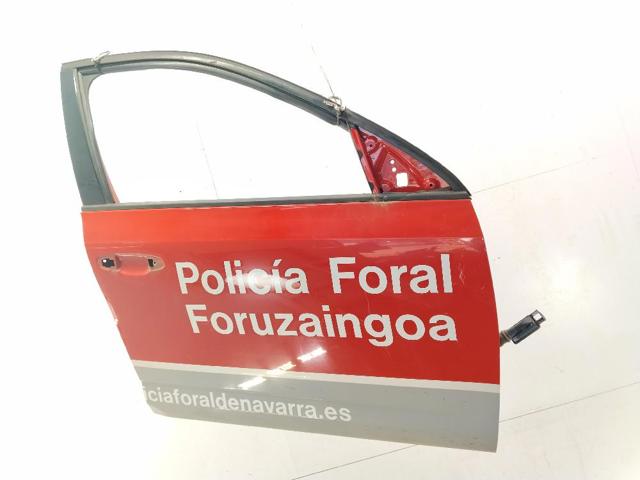 Porta dianteira direita 5E0831056A VAG