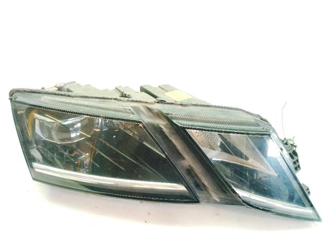 Luz direita 5E1941016E VAG
