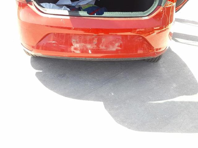 Pára-choque traseiro 5F0807421GRU VAG