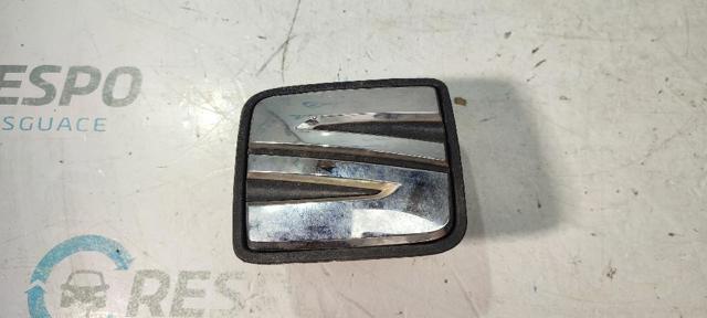 Puxador externo de tampa de porta-malas (de 3ª/5ª porta traseira) 5F0827565B VAG