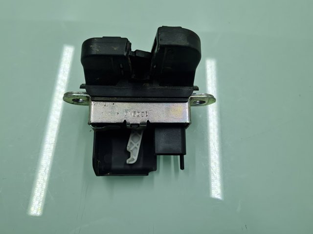 Fecho de tampa de porta-malas (de 3ª/5ª porta traseira) 5G0827505A VAG