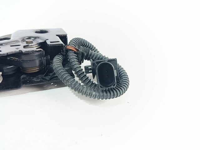 Fecho da capota 5G1823509C VAG
