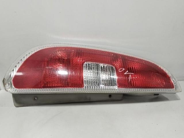 Lanterna traseira esquerda 5J7945111 VAG