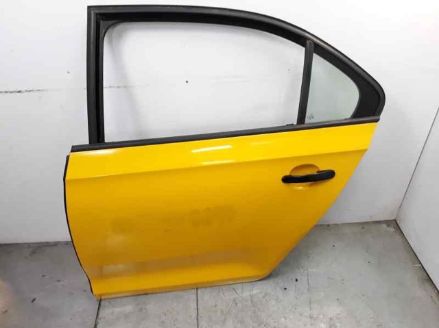Porta traseira esquerda 5JA833051C VAG