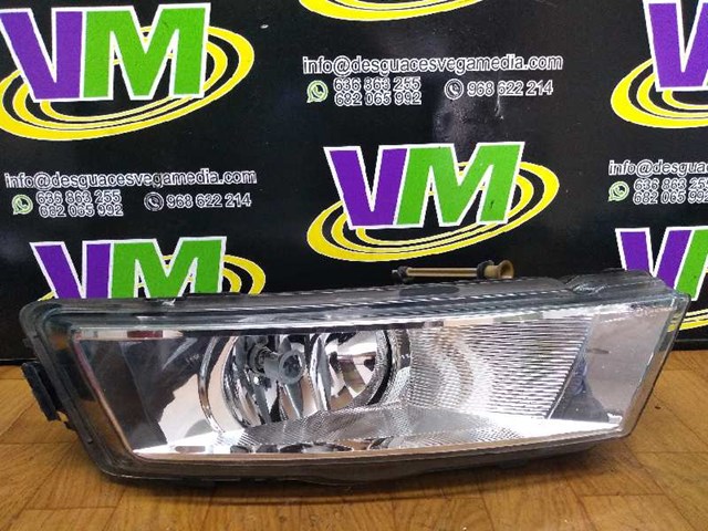 Luzes de nevoeiro direitas 5JA941702 VAG