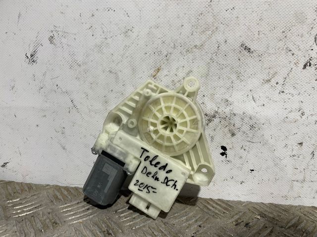 Motor de acionamento de vidro da porta dianteira direita 5JA959812K VAG
