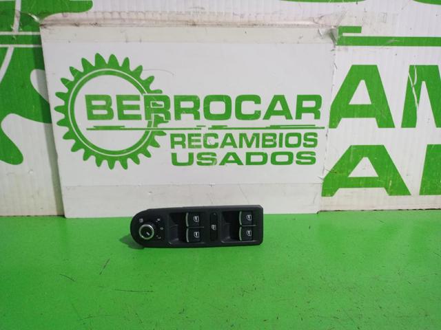 Painel (placa sobreposta) de bloco de controlo de elevador de vidro dianteiro esquerdo 5K0867255A VAG