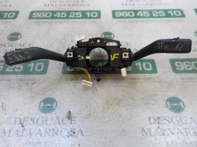 Comutador instalado na coluna da direção, montado 5K0953513M VAG