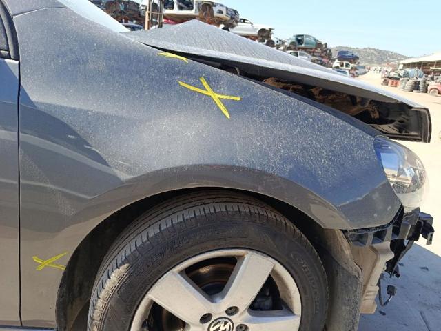 Pára-lama dianteiro direito 5K6821022B VAG