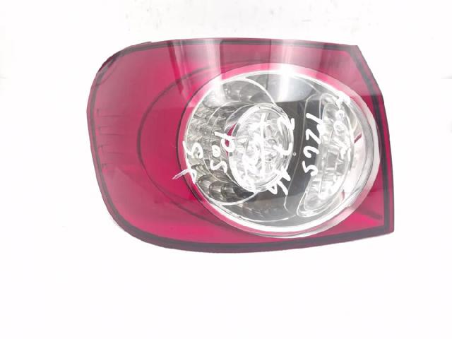 Lanterna traseira esquerda externa 5M0945095N VAG