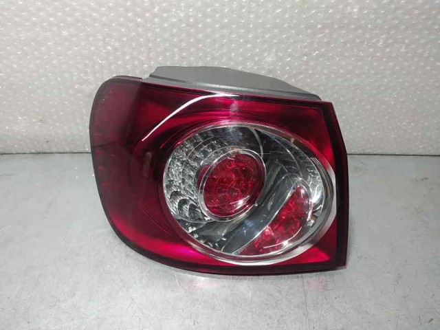 Lanterna traseira esquerda externa 5M0945095S VAG