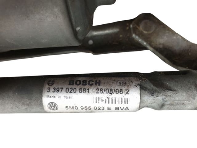 Trapézio de limpador pára-brisas esquerdo 5M0955023E VAG