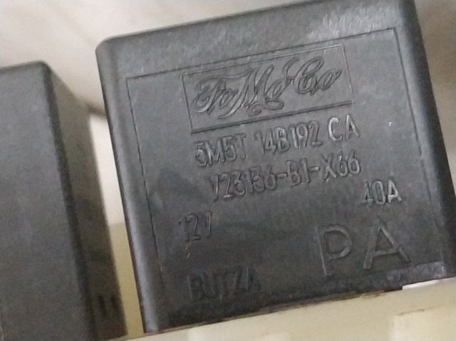 5M5T14B192CA Land Rover