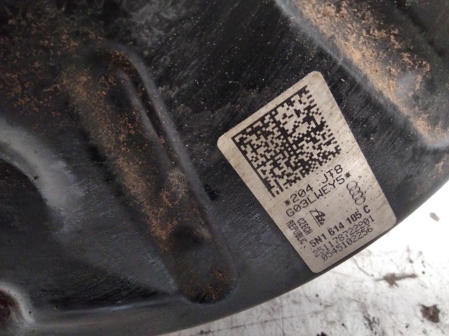 Reforçador dos freios a vácuo 5N1614105C VAG