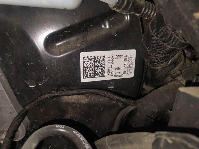 Reforçador dos freios a vácuo 5N1614105C VAG