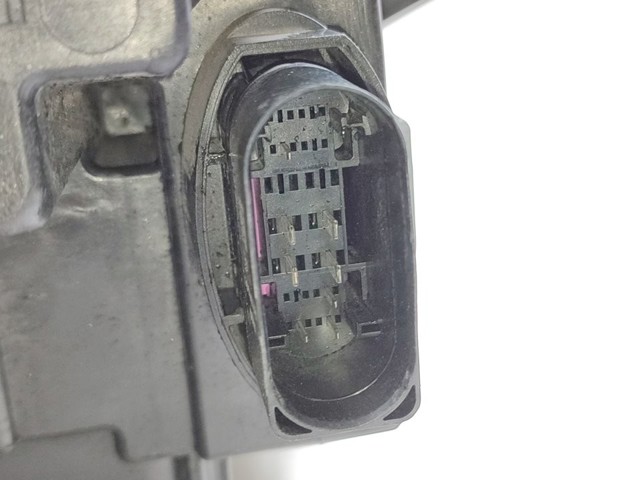 Luz direita 5NB941081D VAG