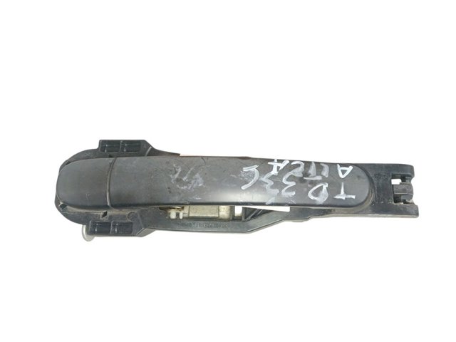 Suporte de maçaneta externa da porta traseira direita 5P0839886 VAG