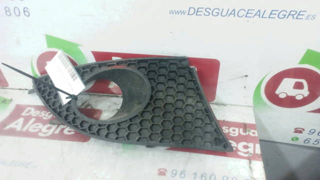 Grelha direita do pára-choque dianteiro 5P0853666C VAG