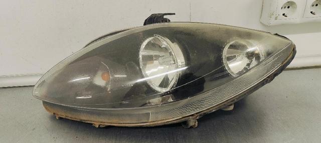 Luz esquerda 5P1941005A VAG