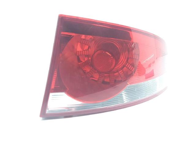 Lanterna traseira direita externa 5P8945096A VAG