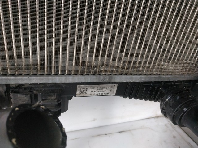 Radiador de esfriamento de motor 5Q0121251EB VAG