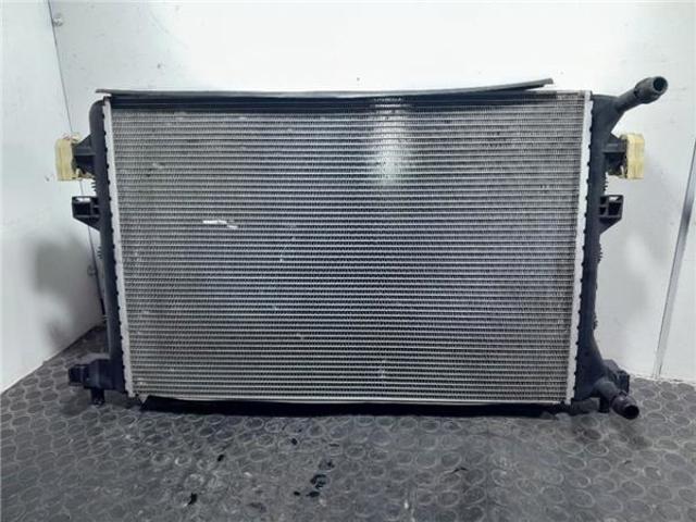 Radiador de esfriamento de motor 5Q0121251GG VAG