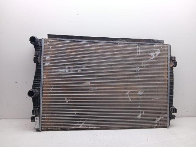 Radiador de esfriamento de motor 5Q0121251GR VAG