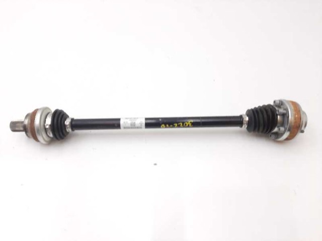 Semieixo traseiro direito 5Q0501204C VAG