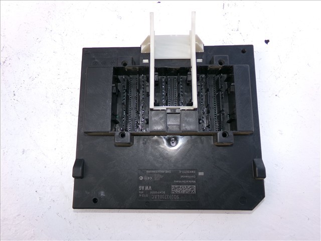 5Q0937084AC VAG