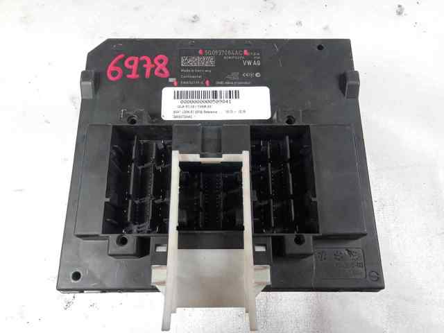 5Q0937084AC VAG