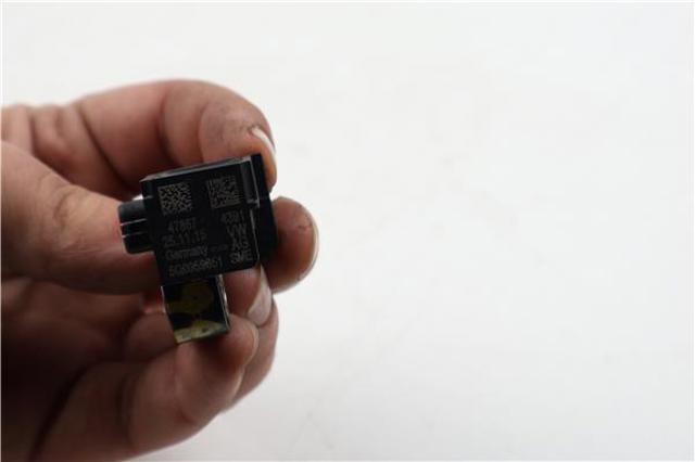 Sensor AIRBAG dianteiro 5Q0959651 VAG
